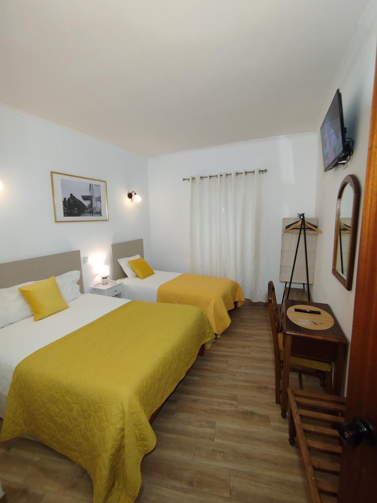 Al - Casa 42 Hotel Monção Buitenkant foto