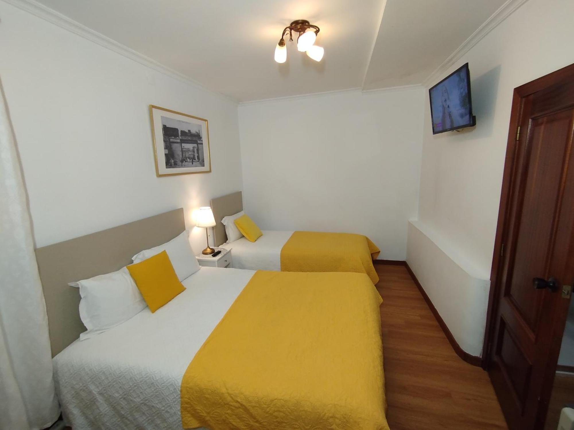Al - Casa 42 Hotel Monção Buitenkant foto